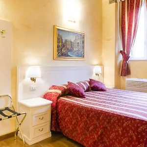 Domus Trevi Bed & Breakfast Rome